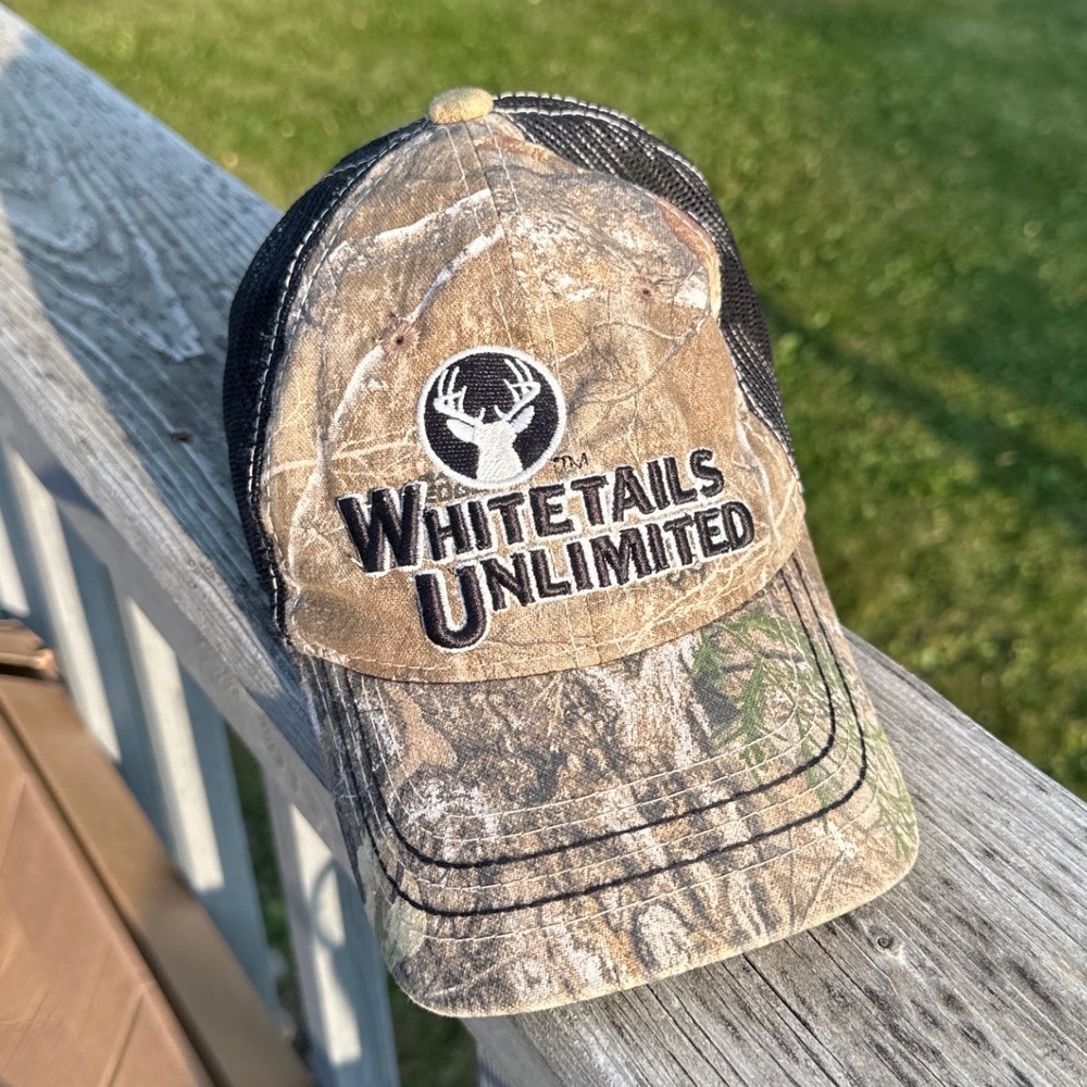 Whitetails Unlimited Camo Trucker Hat Outdoor Cap Mesh Back Hunting Baseball Cap